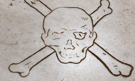 Té, misterio y una tumba en Santo Domingo